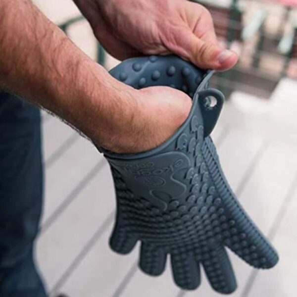 Silicone Oven & BBQ Gloves - Image 7