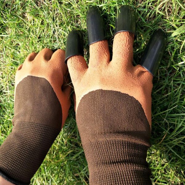 Gardening Gloves With Claws - Image 12