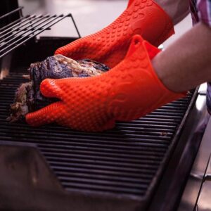 Alternative view of Silicone Oven & BBQ Gloves